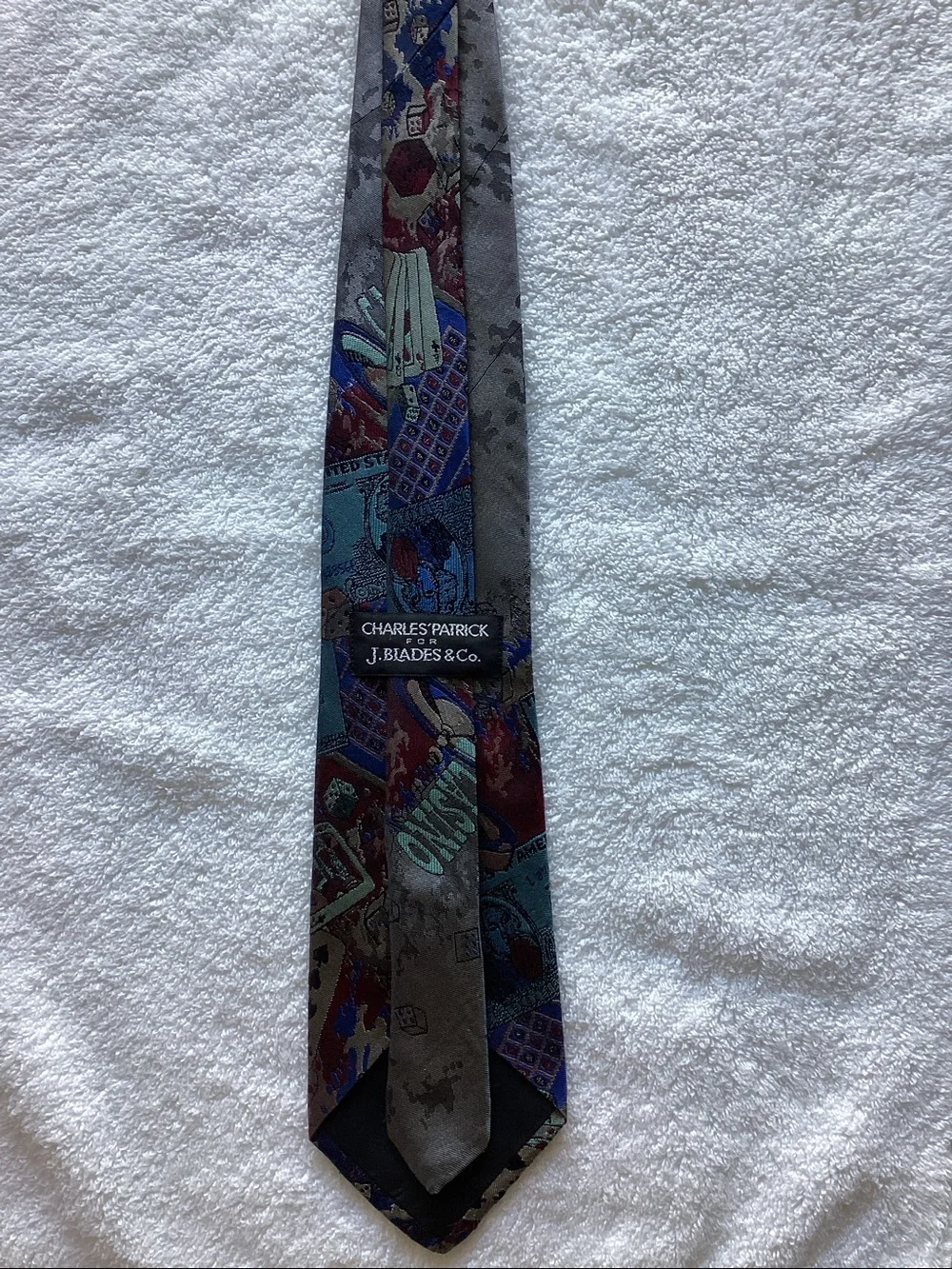 Textured Gray Men's Tie with Multicolor Geometric Accents
